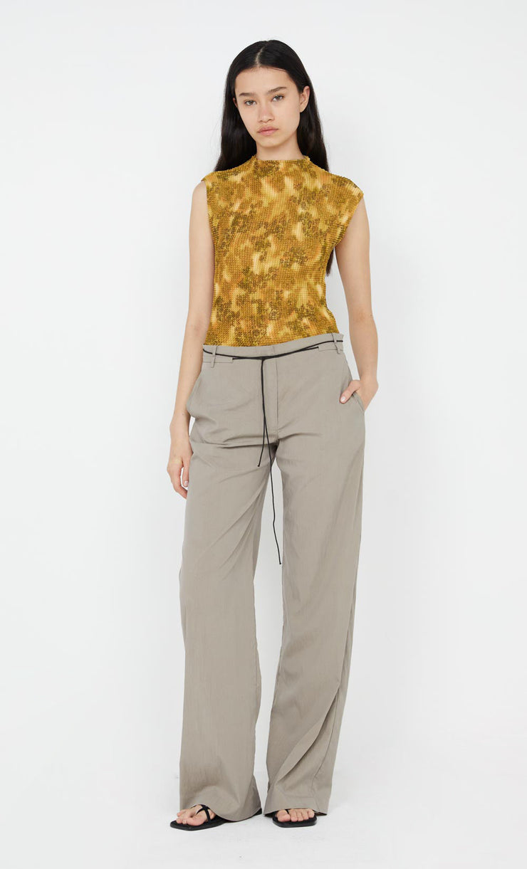 RIANNE FUNNEL NECK TOP - GOLDEN VINE